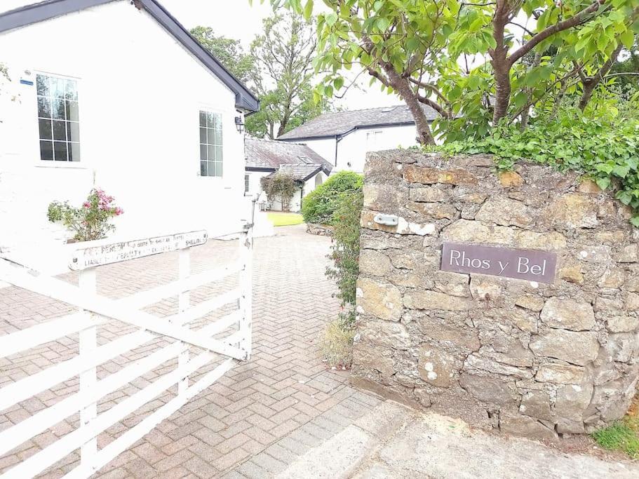 Rhos Y Bel Cottage Angelsey Llangadwaladr  Esterno foto