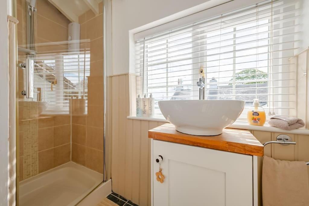 Rhos Y Bel Cottage Angelsey Llangadwaladr  Esterno foto