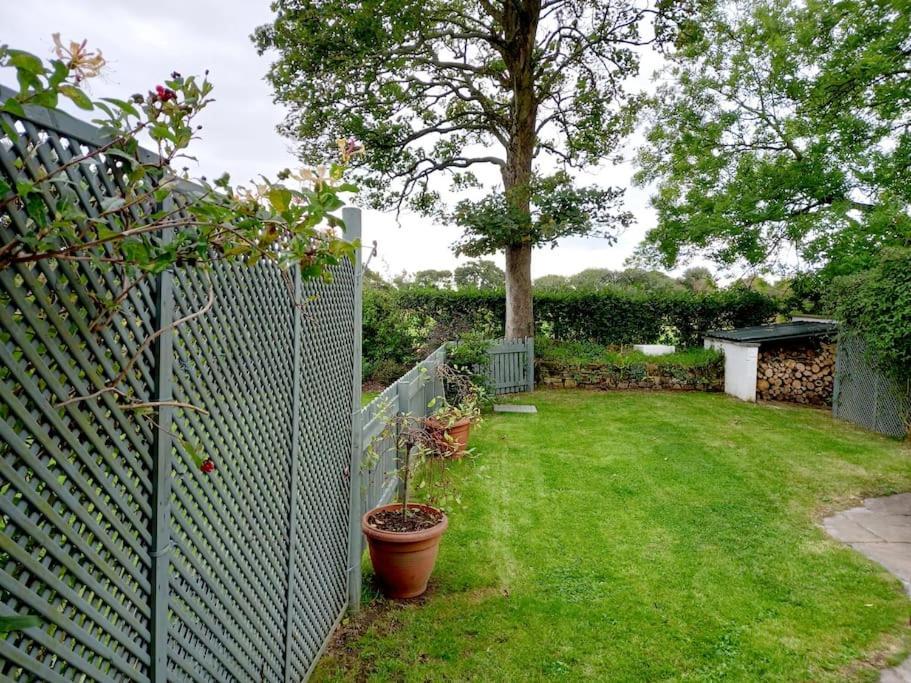 Rhos Y Bel Cottage Angelsey Llangadwaladr  Esterno foto